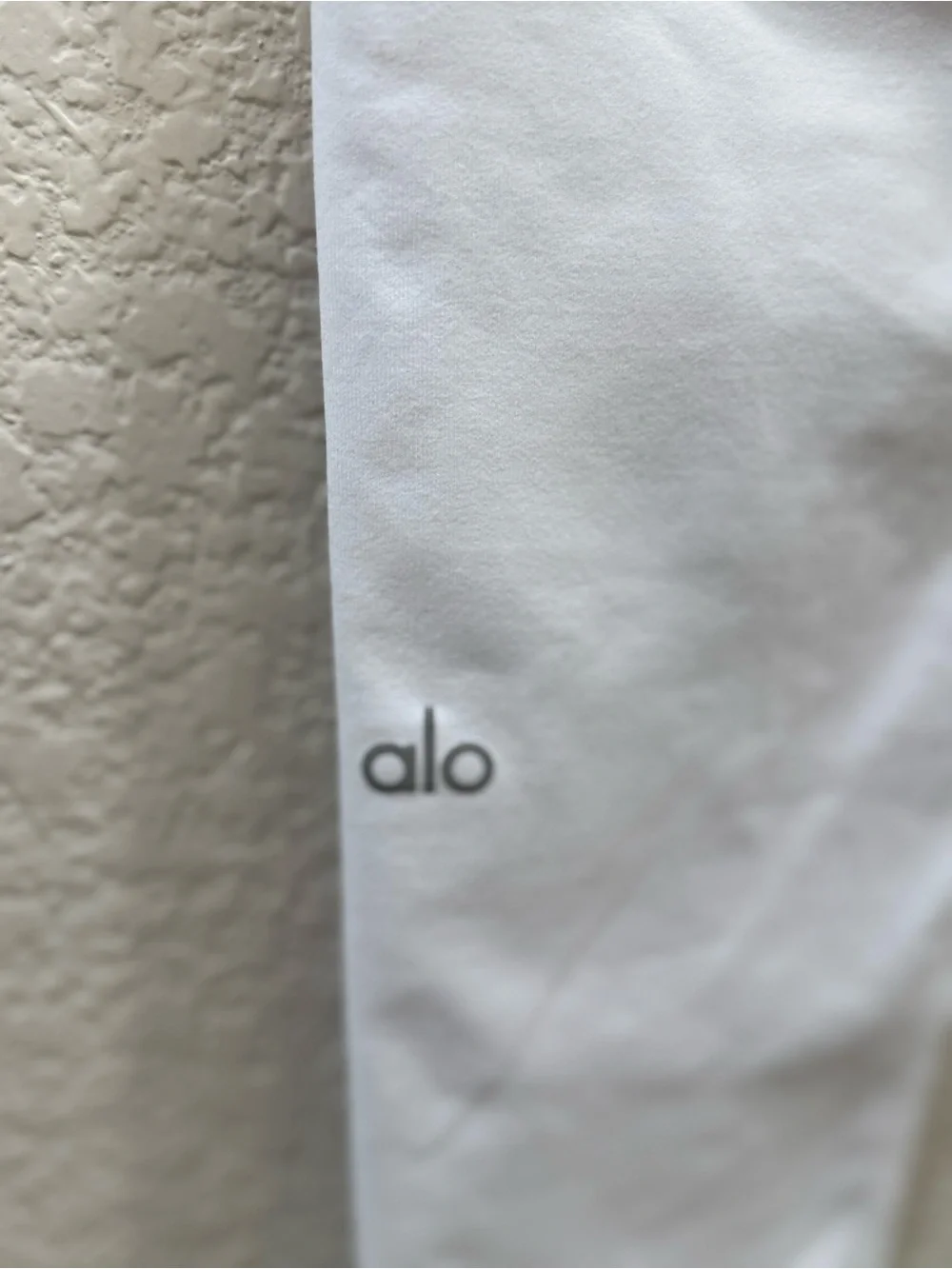 ALO Yoga classic white